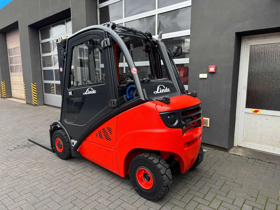 Wózek widłowy Linde H25T-01 2012 rok TRIPLEX WOLNY SKOK KABINA 469