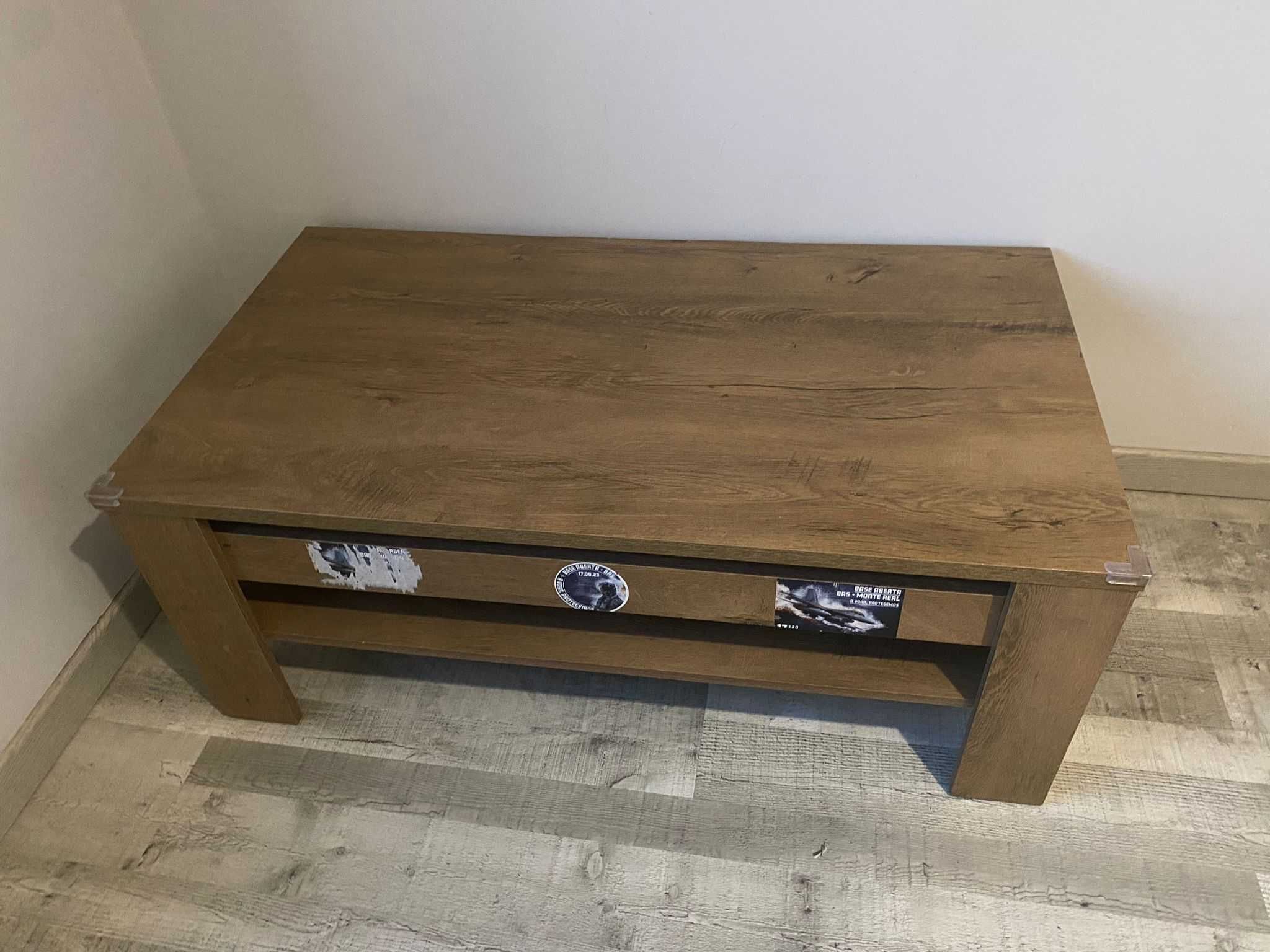 Mesa de madeira para sala