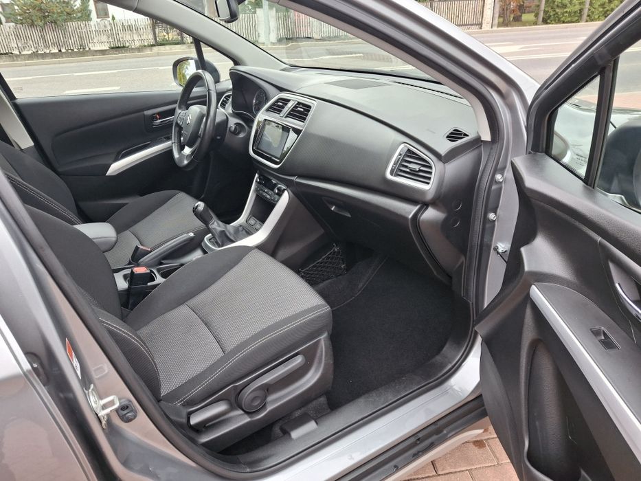 Suzuki sx4  s-cross 4x4 benzyna