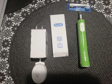 Szczoteczka Elektryczna dla Dzieci Oral-B Junior