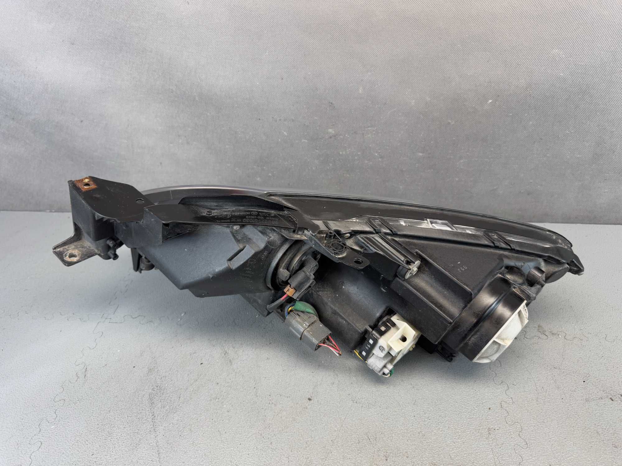Mazda CX-7 CX7 Lampa Przednia Xenon Prawa Europa Kompletna Stan BDB