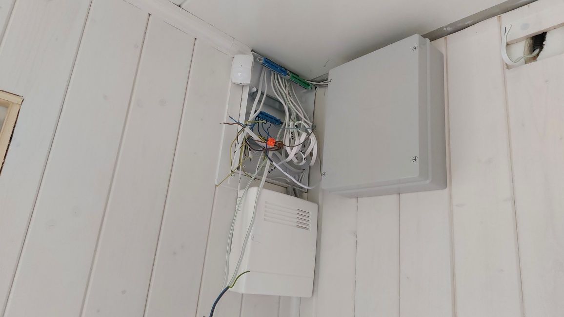 Alarmy, kamery, domofony, elektryka instalacje montaż