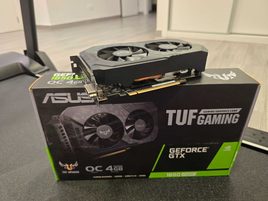 Placa Gráfica ASUS TUF GeForce GTX 1650 Super Gaming - como Nova