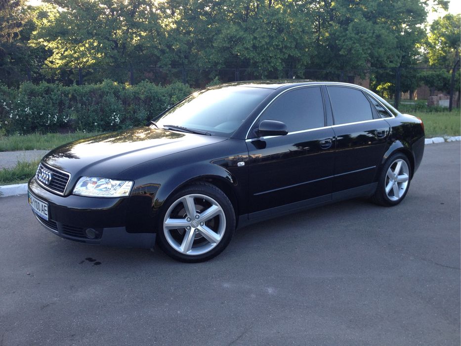 Автомобиль Audi A4