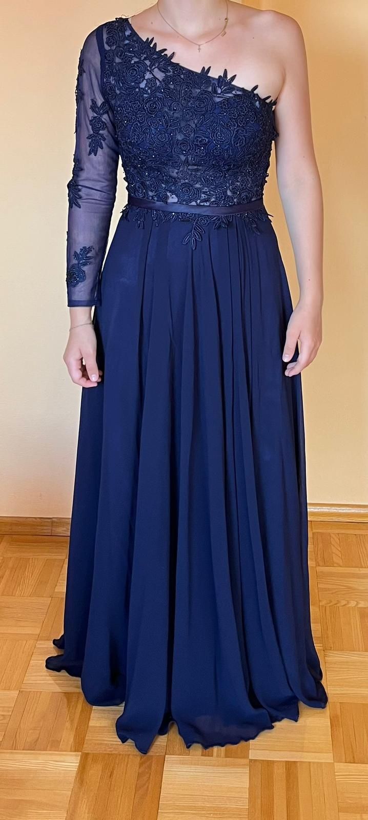 Sukienka na studniówkę, bal itp...