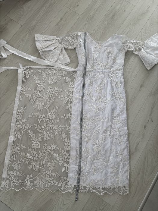 Сукня весільна вечірня