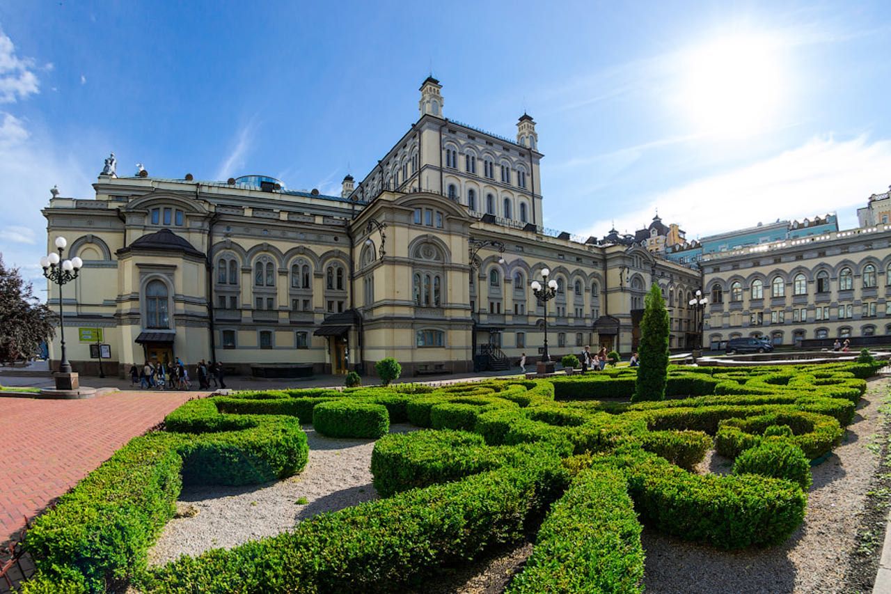 Продаж квартири вул. Богдана Хмельницького 32 Історичний центр Києва