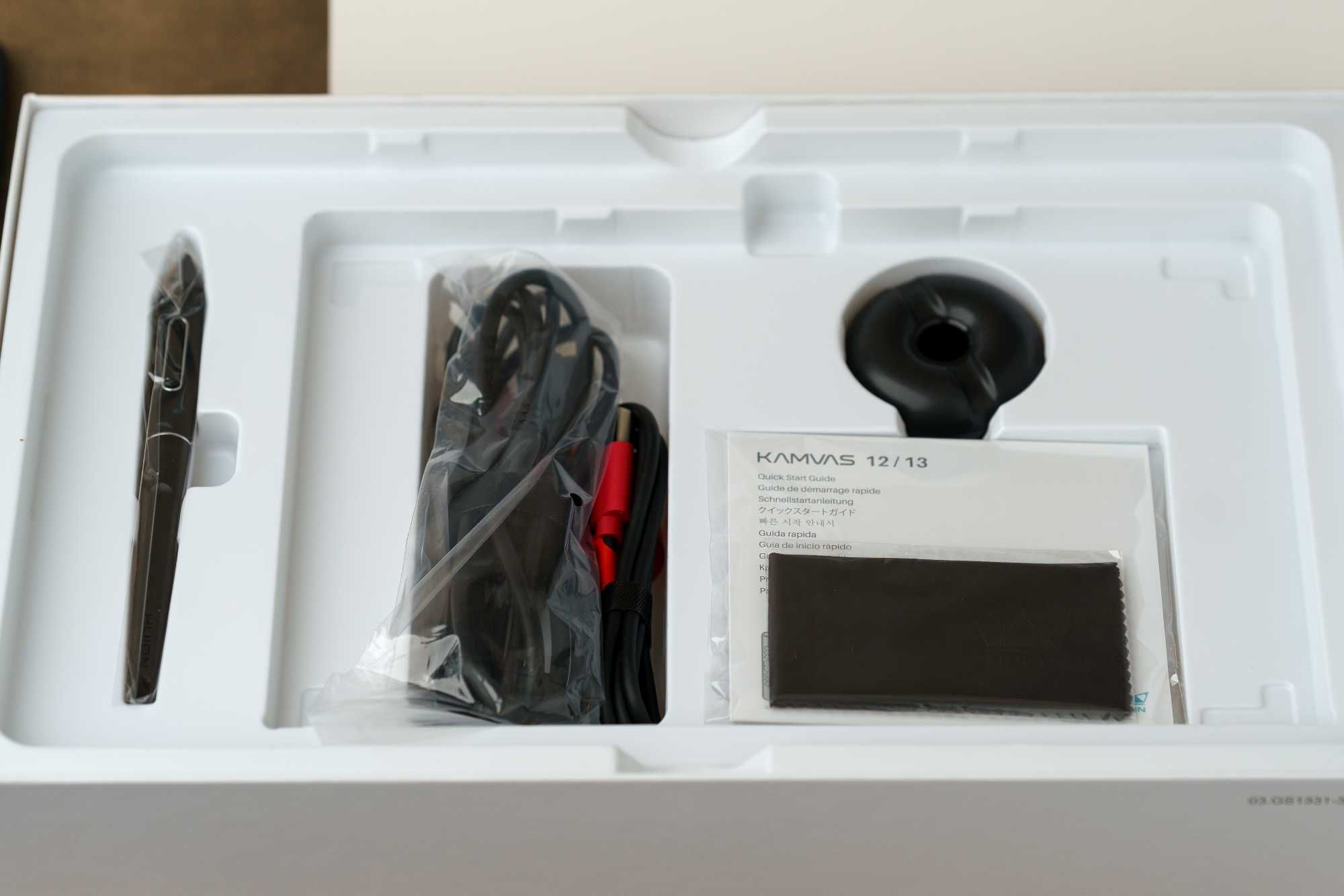 tablet graficzny HUION Kamvas 13 NOWY