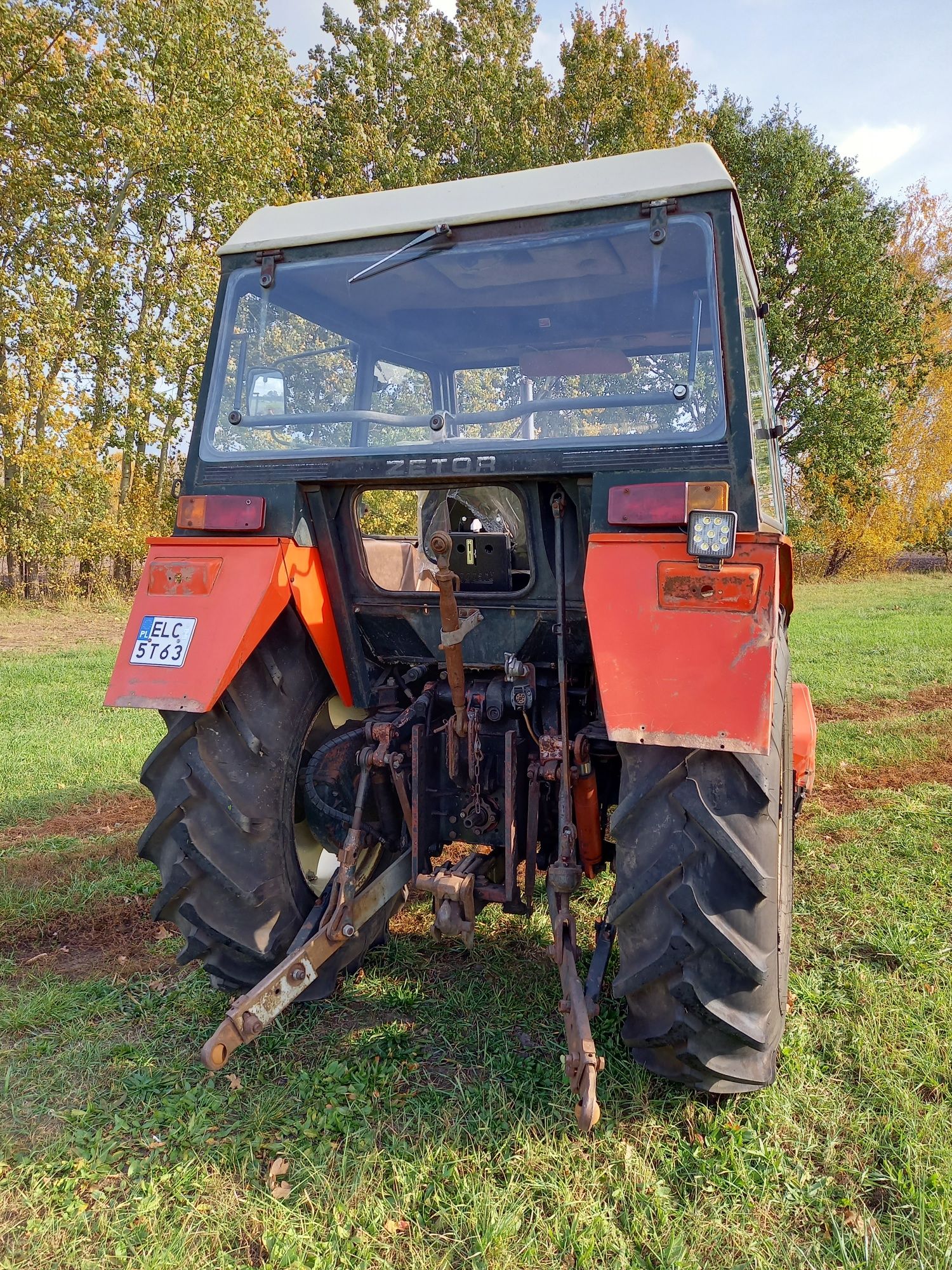 Ciągnik rolniczy Zetor 7711