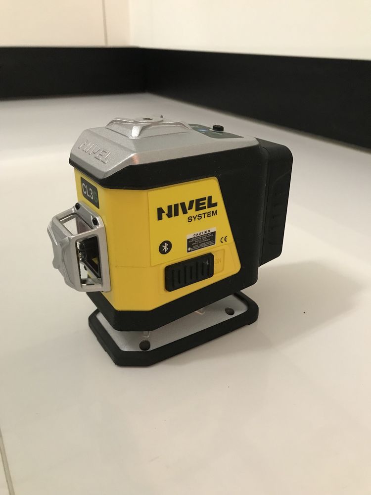Laser krzyzowy NIVEL SYSTEM CL3G plus tyczka NIVEL