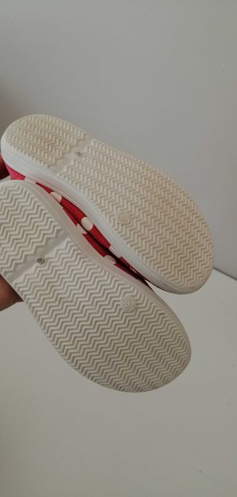 czerwone półbuty buciki dla dziewczynki na rzepy trampki 28 w kropki