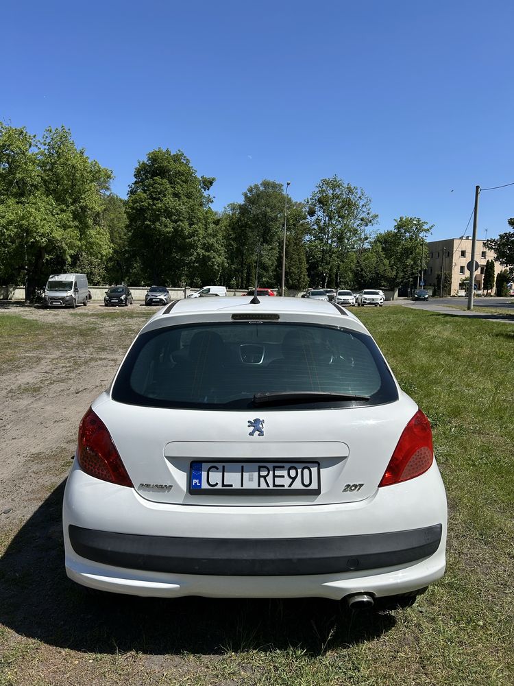 Peugeot 207 dobry stan! 2008r.