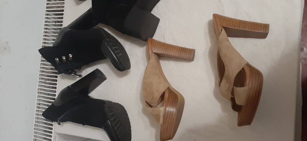 Взутя жіноче БУ Лабутени сандалі туфлі БУ