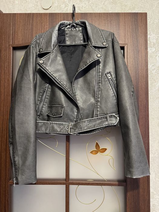 Жіноча укорочена косуха