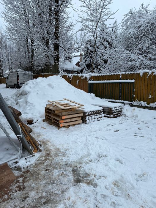 Oddam palety za darmo