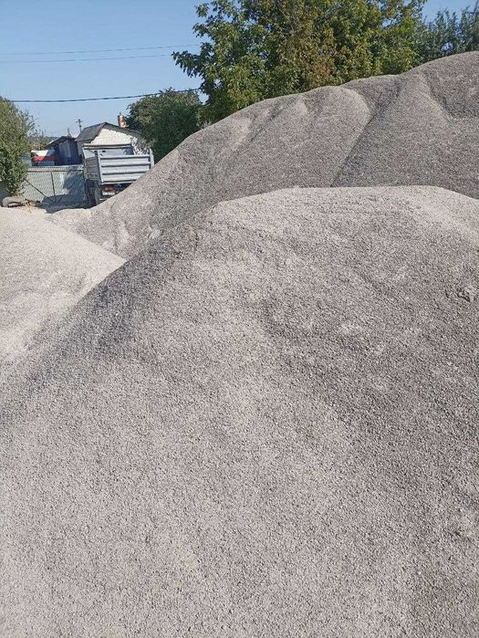 Щебінь гранітний, пісок. Доставка. Послуги по вивантаженню вагонів.