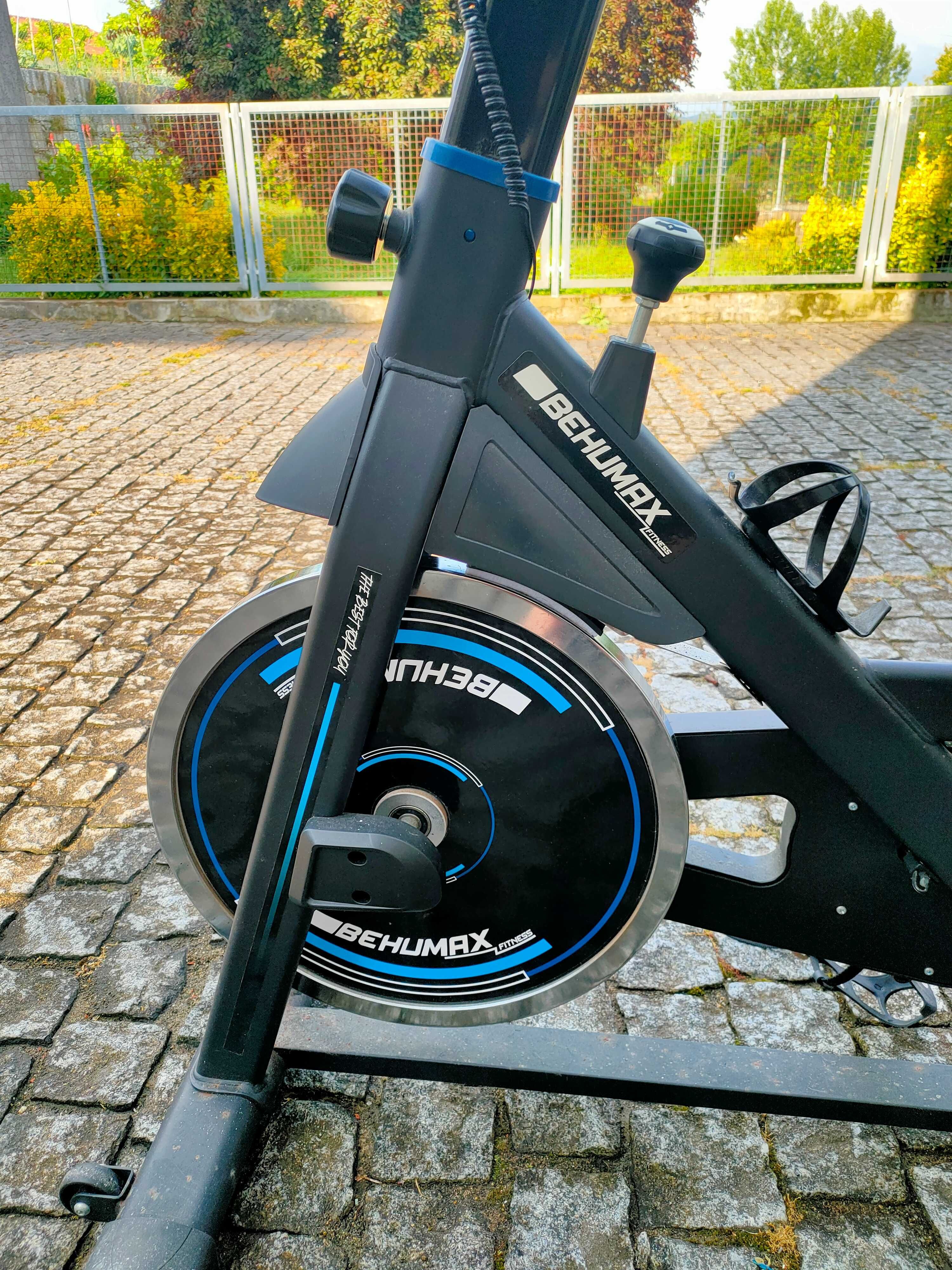 Bicicleta de exercício Behumax 1500