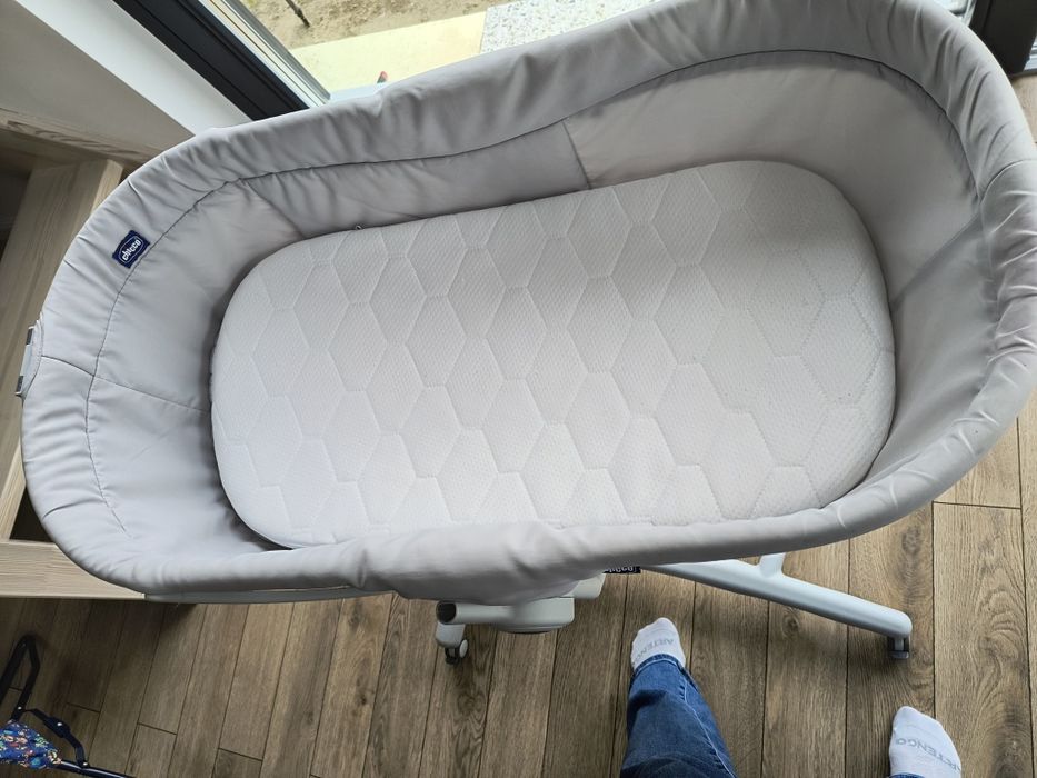 Łóżeczko Chicco 4w1 (bez pałąka)
