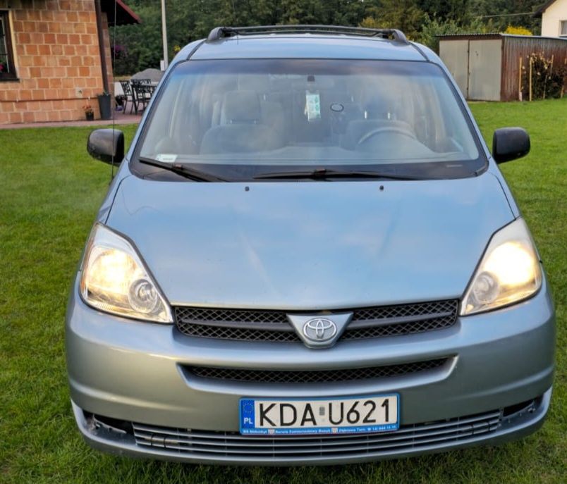 Toyota Sienna 3.3 LE