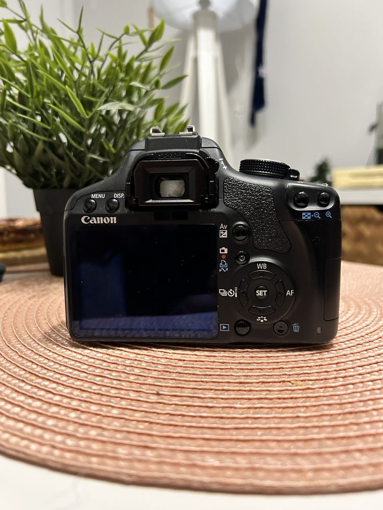 Aparat Canon plus obiektyw