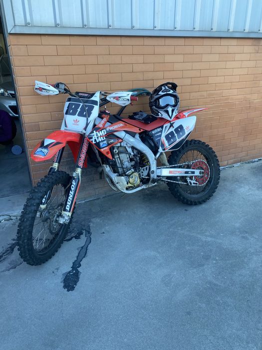 Honda crf 450.