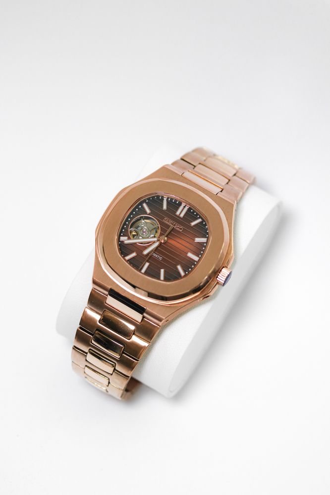 Zegarek Custom Seiko Mod Nautilus Open Heart Rose Gold
