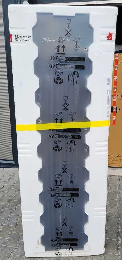 Lodówka Candy Fresco CCE4T620EB Pełny No Frost 200cm