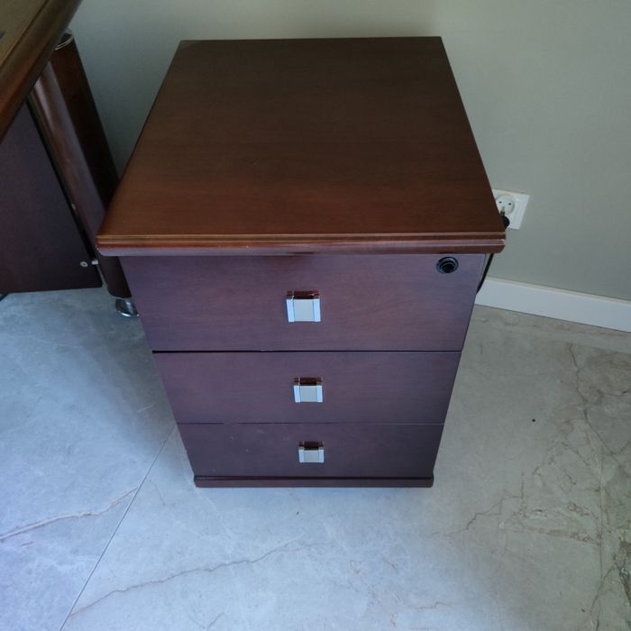 Meble biurowe zestaw