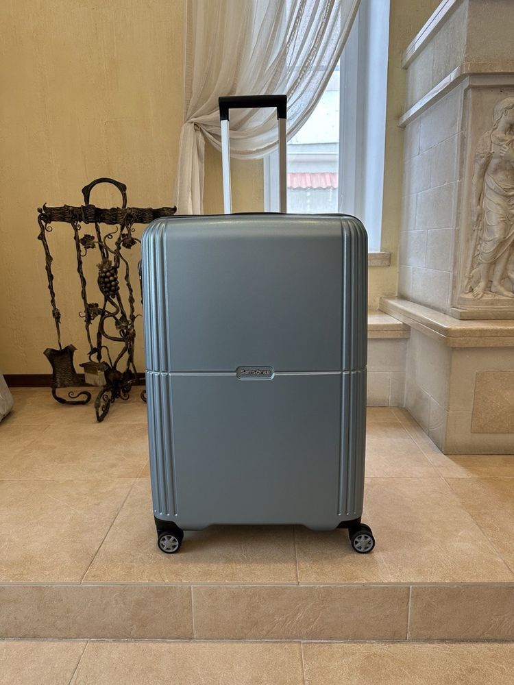 Samsonite велика нова валіза Бельгія