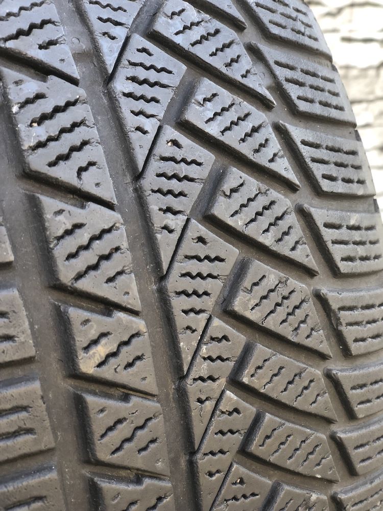 Continental Winter Contact (235/45/R18)