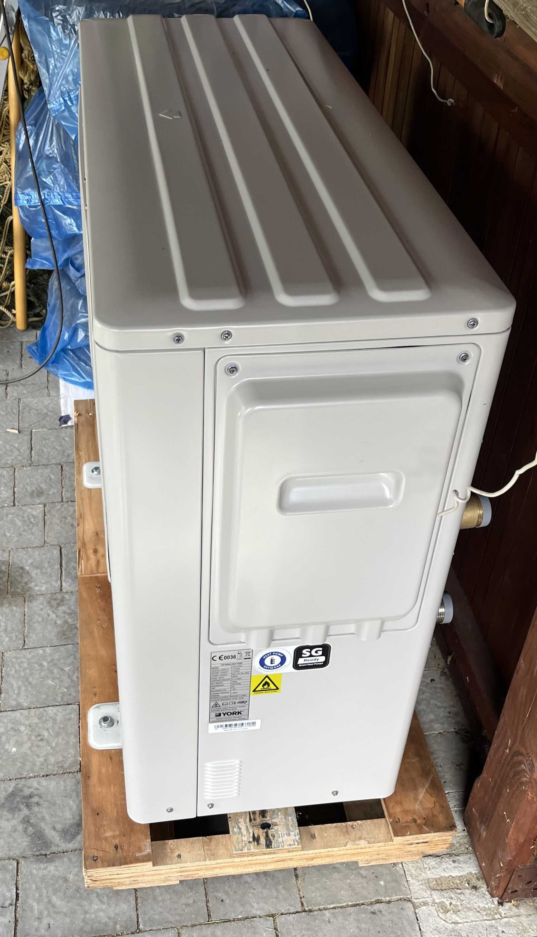 Pompa ciepła York YKF12CRC 12kW – NOWA