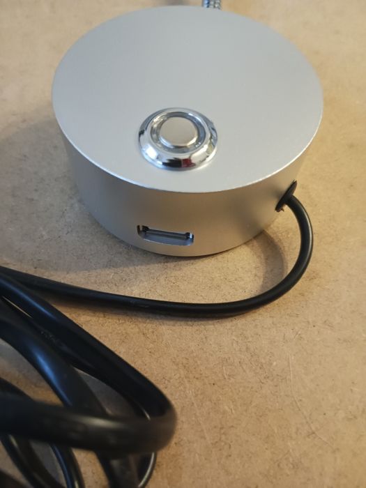 Lampka nocna z usb