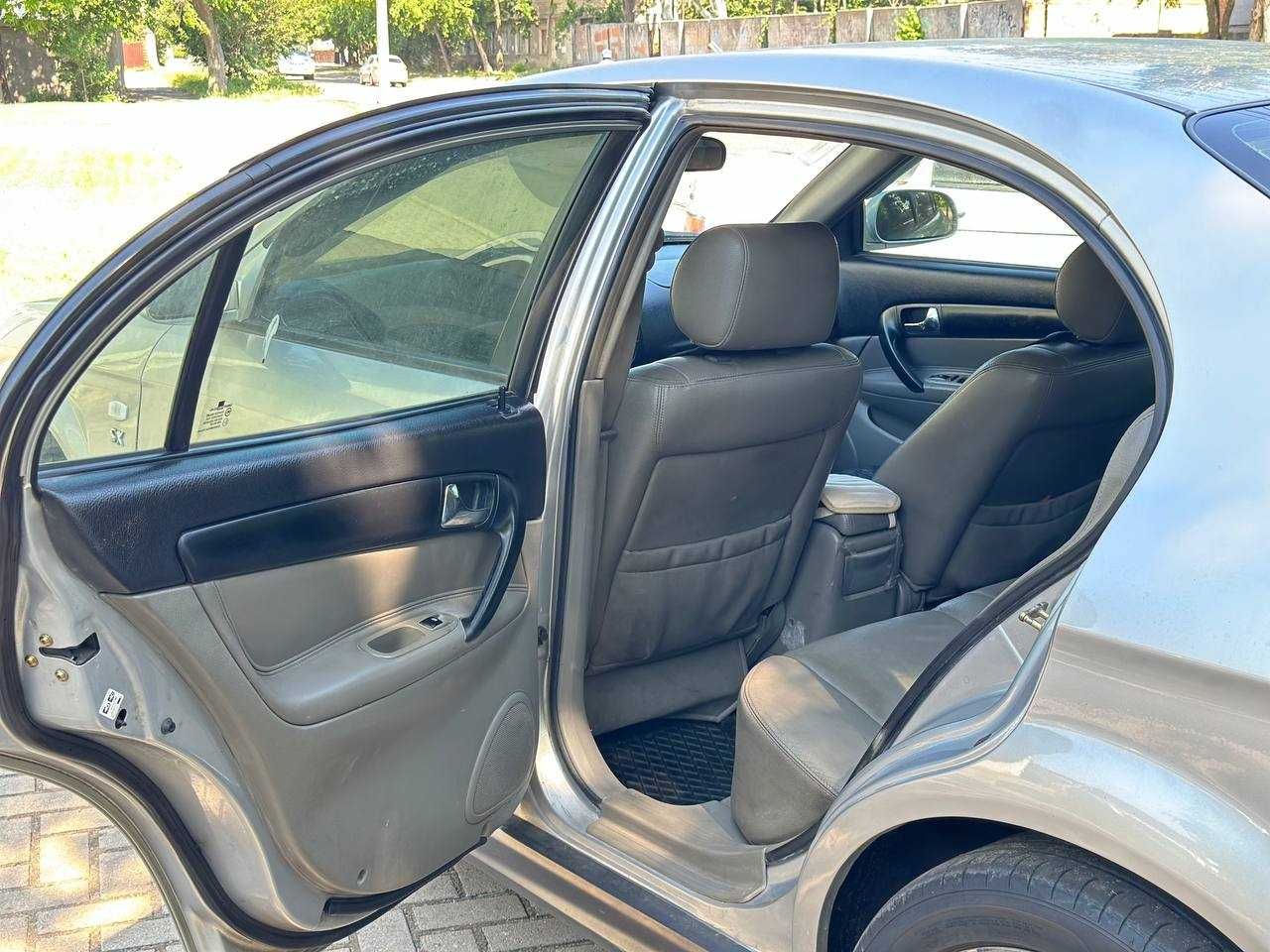 Chevrolet Evanda 2006