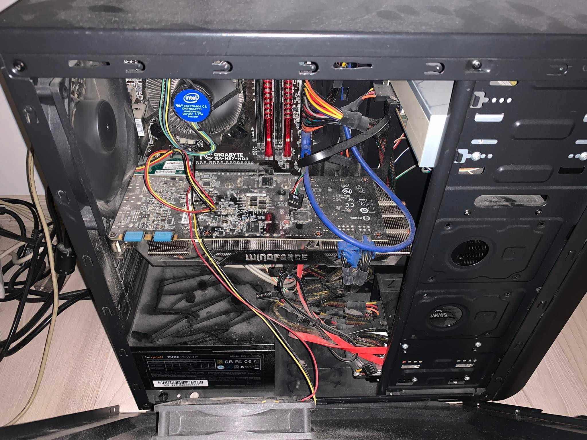 Komputer + Benq 24", i54460 3,2 Ghz, 8GB RAM, Karta GTX 970, SSD 120GB