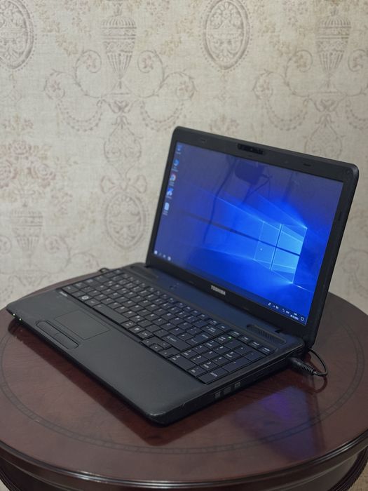 Ноутбук Toshiba Satellite C660 i3 M370 HDD 500GB
