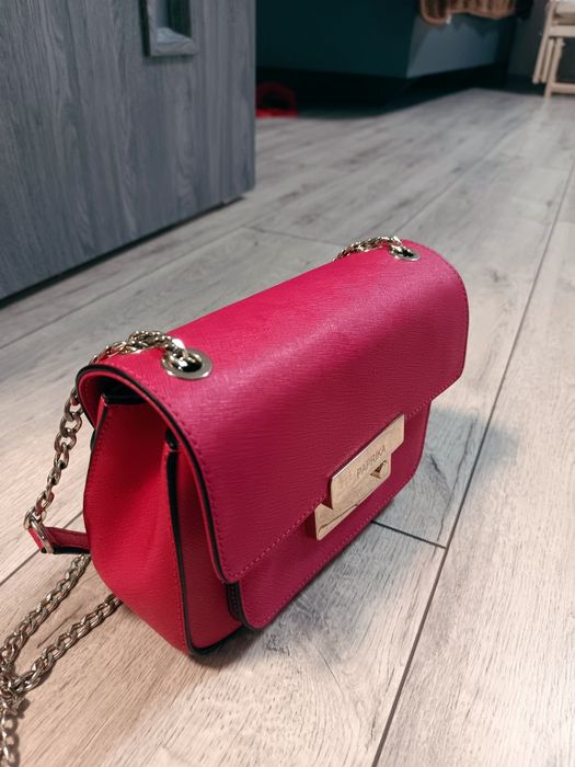 Сумочка в рожевому кольорі