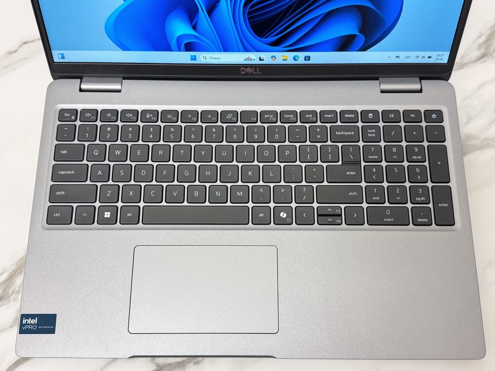 Dell Latitude 5550 15.6"FHD IPS|Intel Ultra 5 135U|16GB|256SSD|АКБ 0%