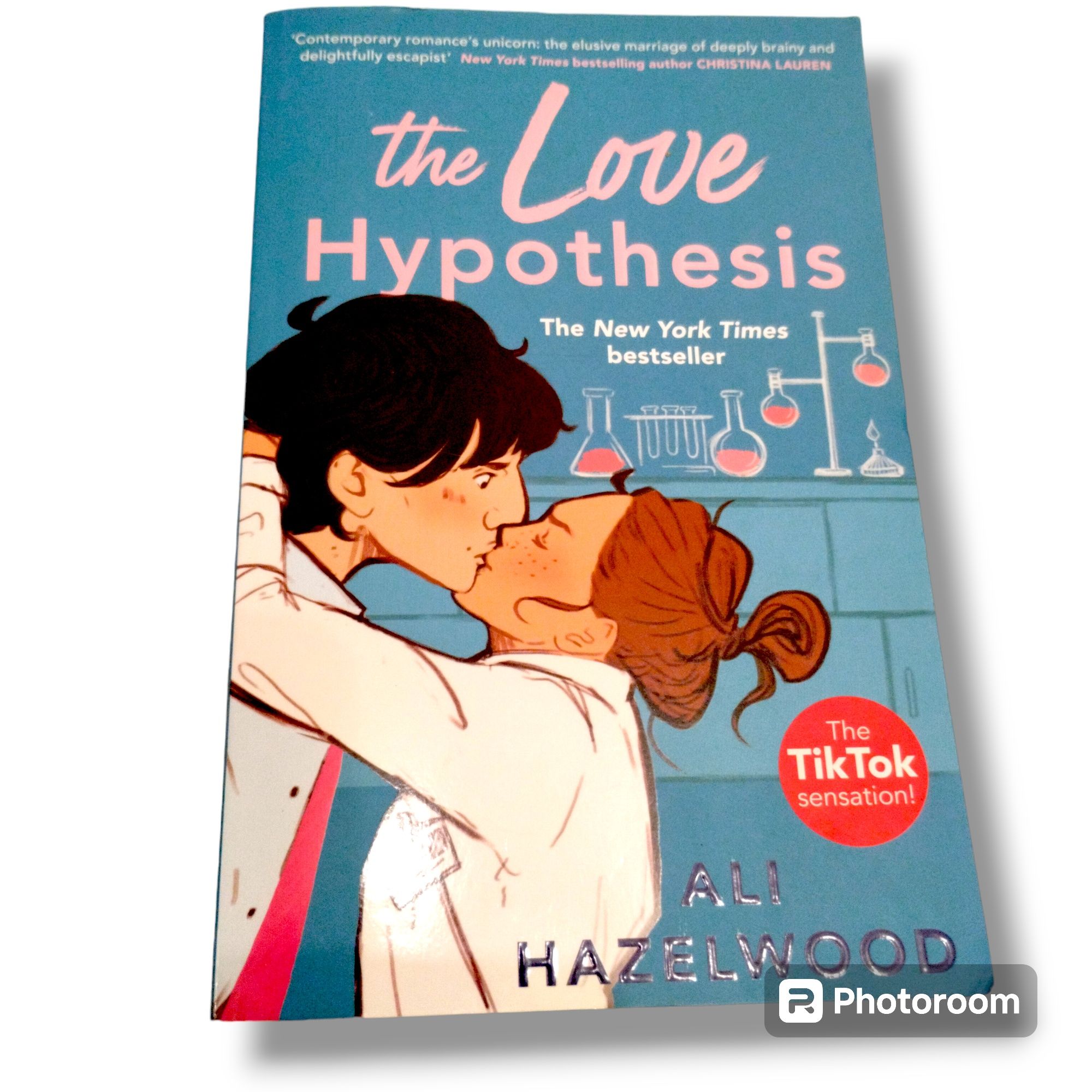 Книга на английском. The love Hypothesis. Гипотеза любви