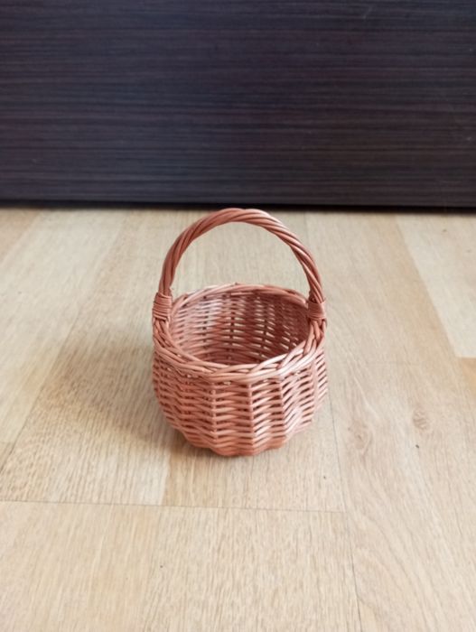 Koszyczki bolerki 10"okazja na dekoracje kwiaciarni okazja