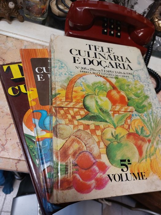 Conjunto de 3 volumes da Teleculinária do Chefe Silva 

Estes vol