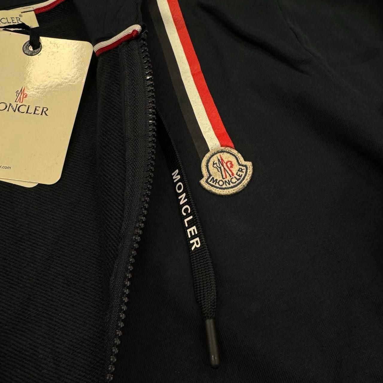 САМАЯ НИЗКАЯ ЦЕНА В УКРАИНЕ На эксклюзивный мужской костюм Moncler топ