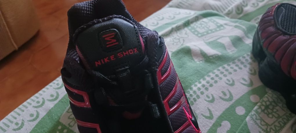 Tenis nike shox usados duas veses preço negociavel
