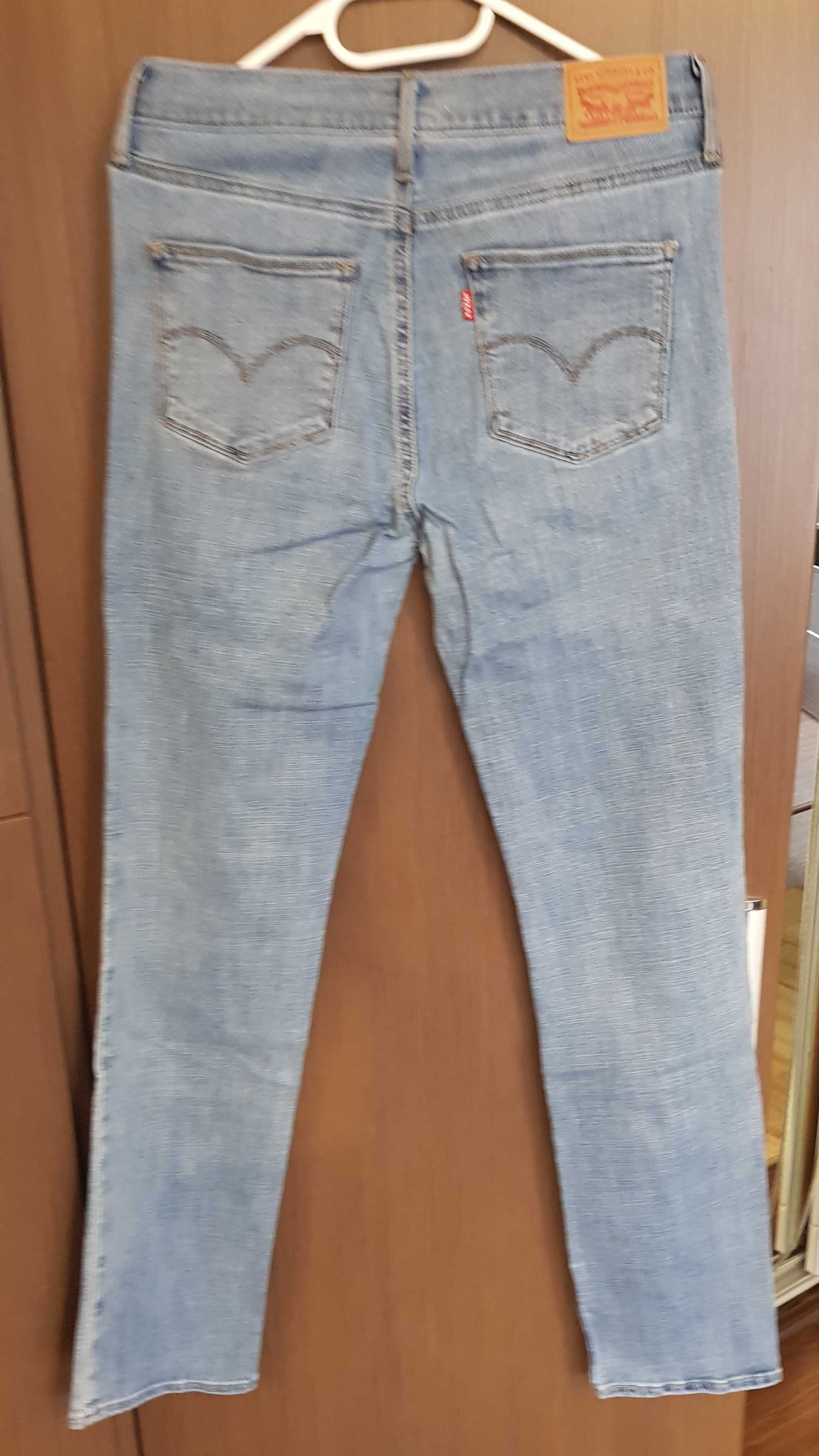 damskie Levi’s jean r. 29 (S/M)