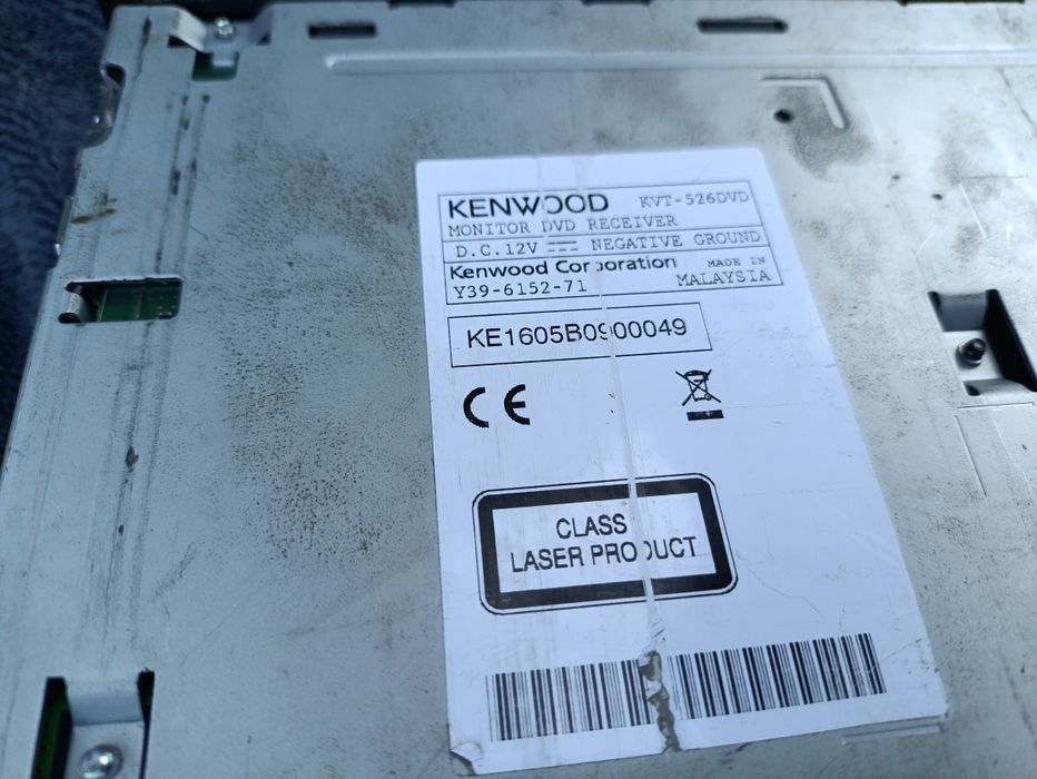 KENWOOD  с выезжающим экраном