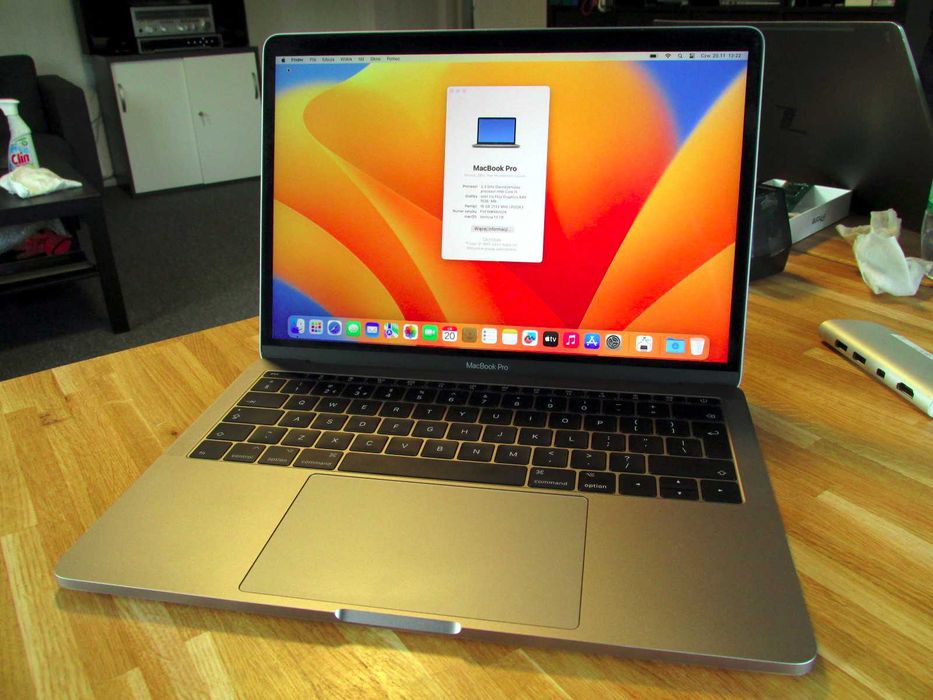 MacBook Pro 13" i5 16GB 250GB SSD laptop notebook apple (12)