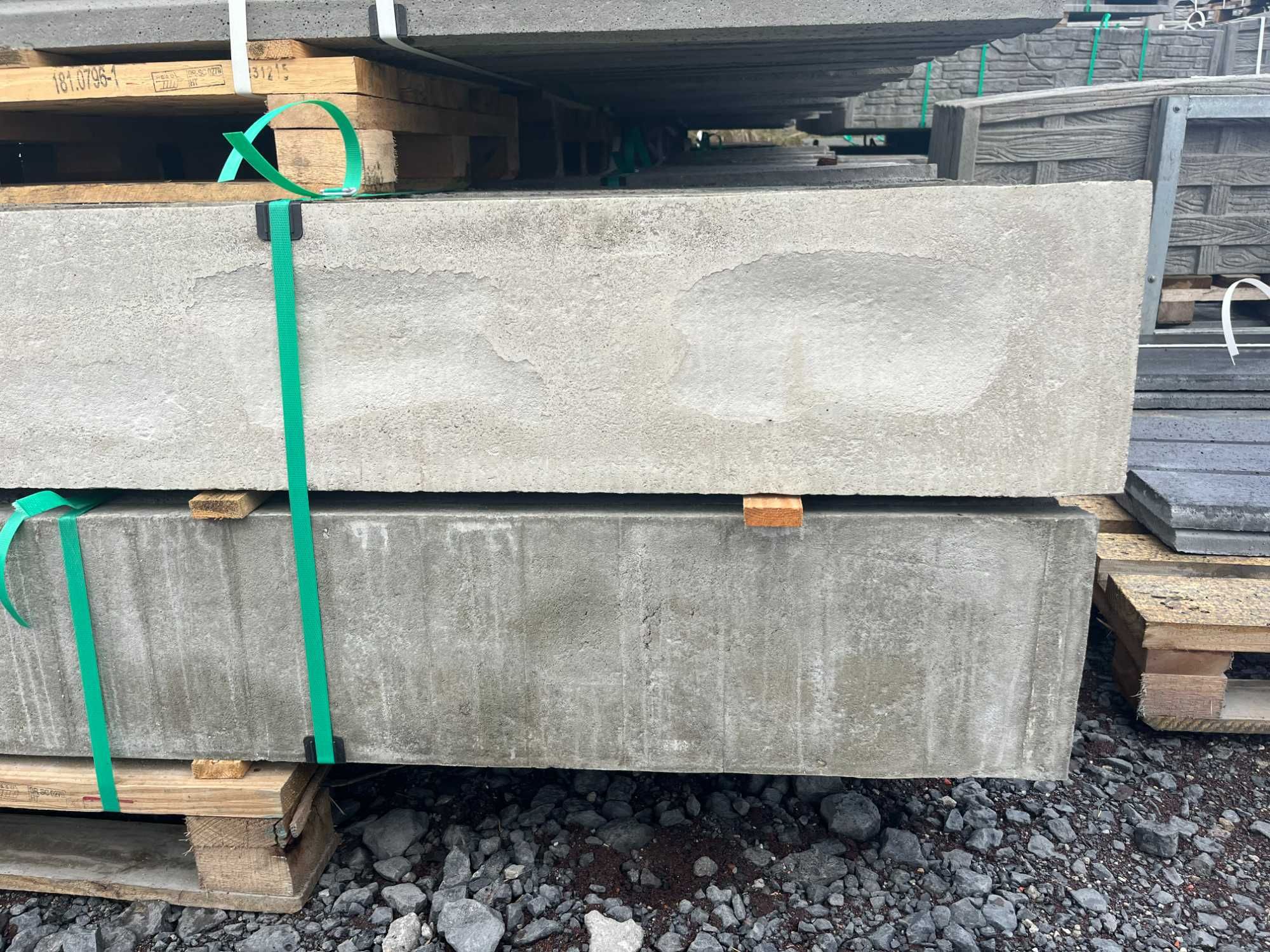 Podmurówka betonowa 2 sort, drobne uszkodzenia, Prefabrykaty Podwalina