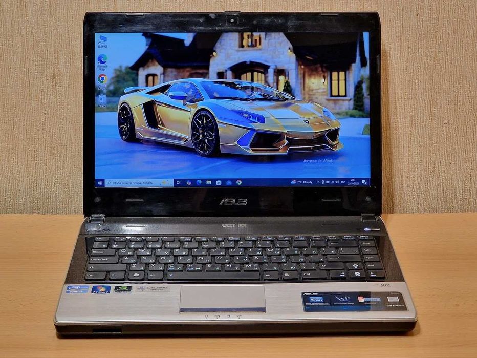 Asus чотирьохядерний Intel Core i3-2310M RAM8 SSD 512Gb Батарея 5годин