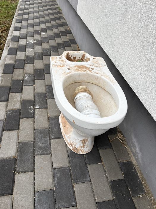 Унітаз будівельний