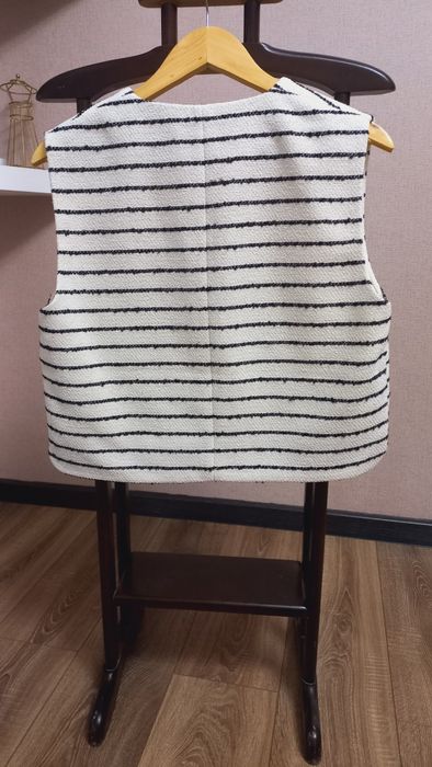 H&M новая  жилетка