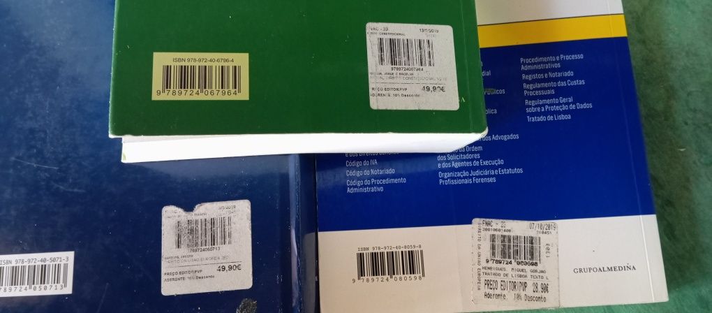 3 livros de Direito
